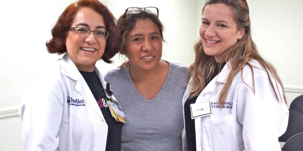 sunnyside-voluteers-with-patient-2400x1381